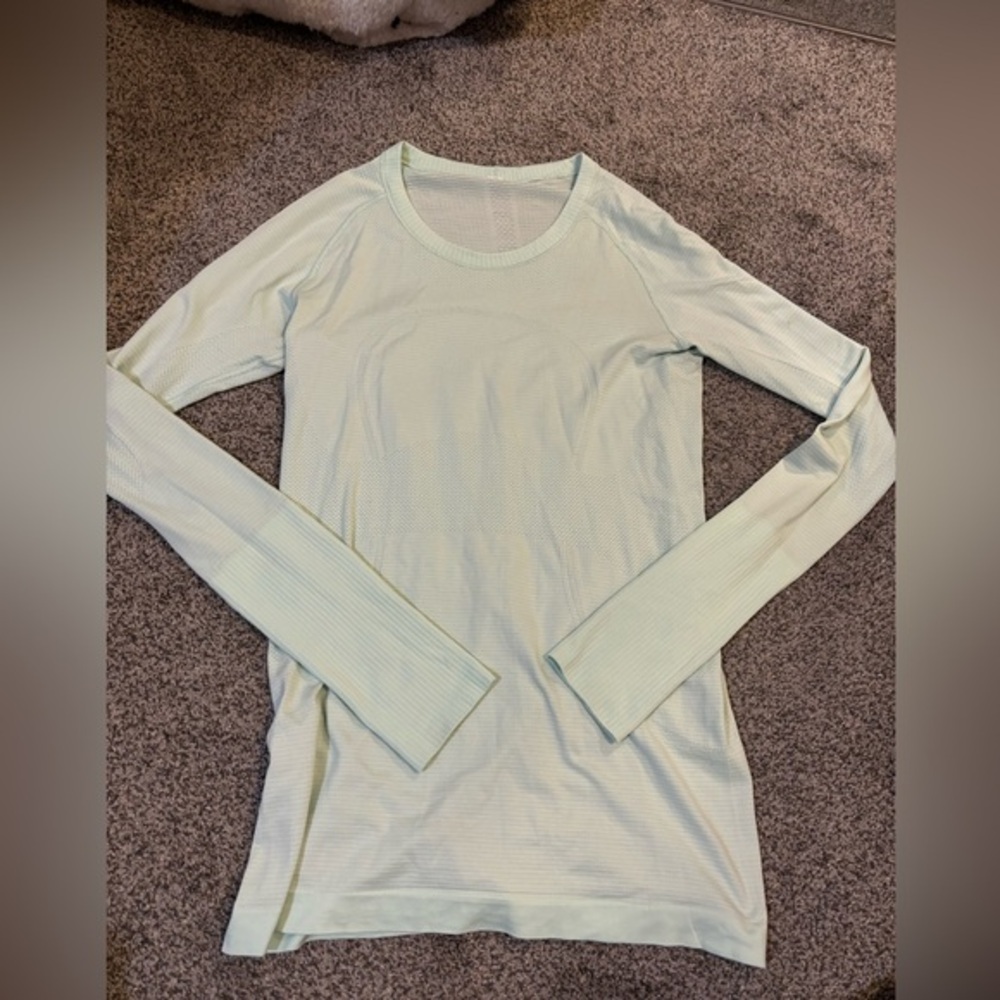 Lululemon Swiftly Tech Long Sleeve